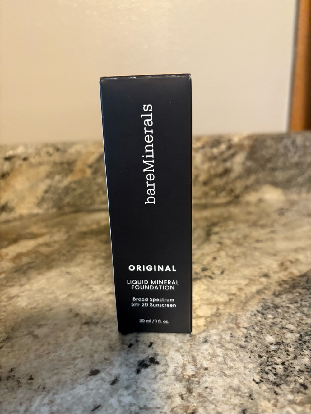 bareMinerals Original Liquid Mineral Foundation - Black Packaging